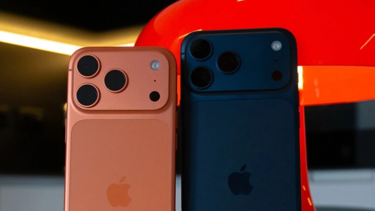 Iphone 17 Pro Max (La Para Radio Show NYC)